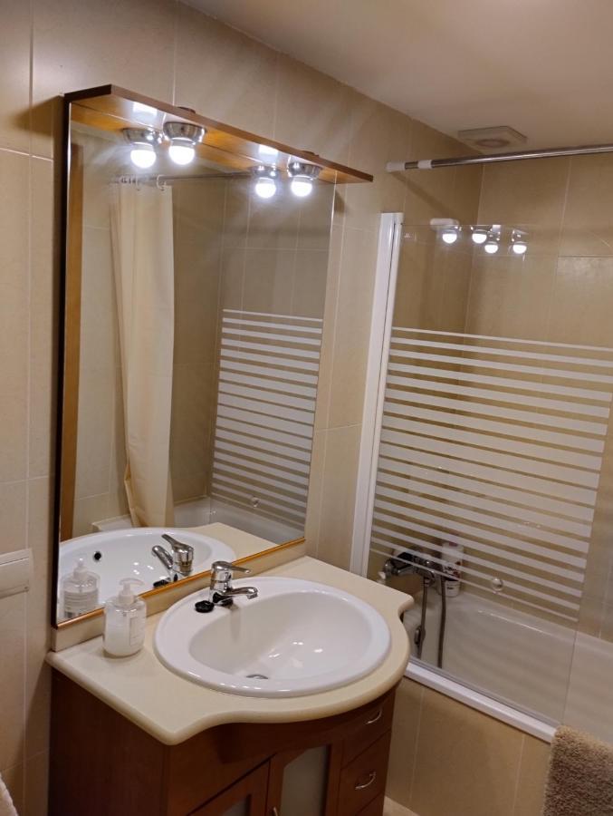 Apartamentos Canana De Vega Flix Bagian luar foto